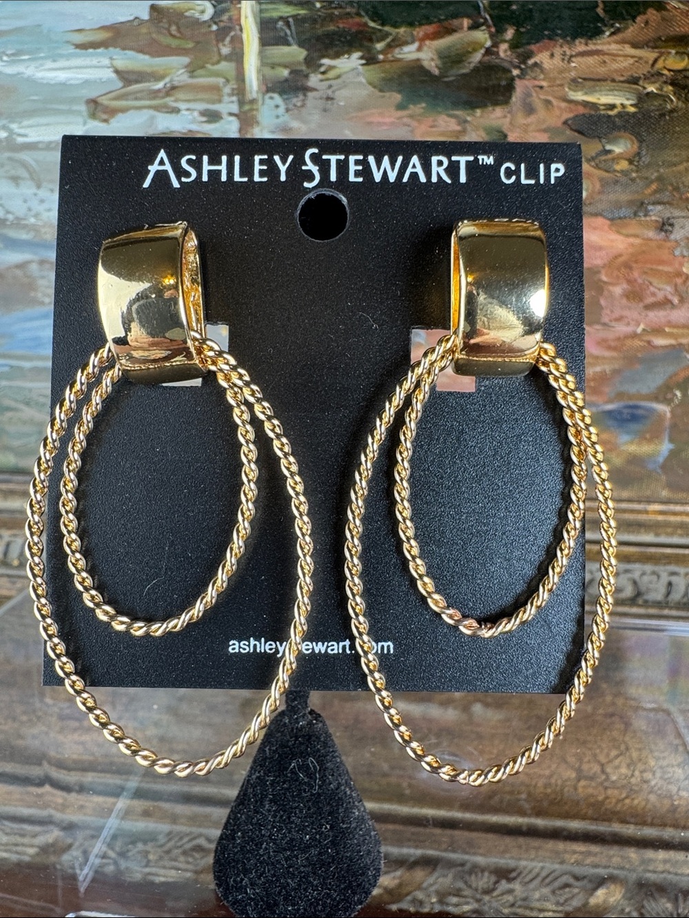 0698-Ashley Stewart Gold‎ Double Twisted Hoop Clip Earrings